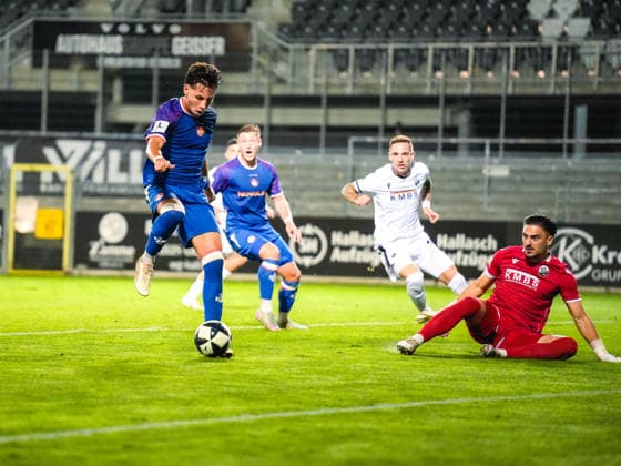 02.10.2026, xwppx, Fussball Regionalliga Suedwest, SV Sandhausen - 1.FC Kaiserslautern II v.l. Dion Hofmeister (1. FC Kaiserslautern II), Arthur Lyska (SV Sandhausen)