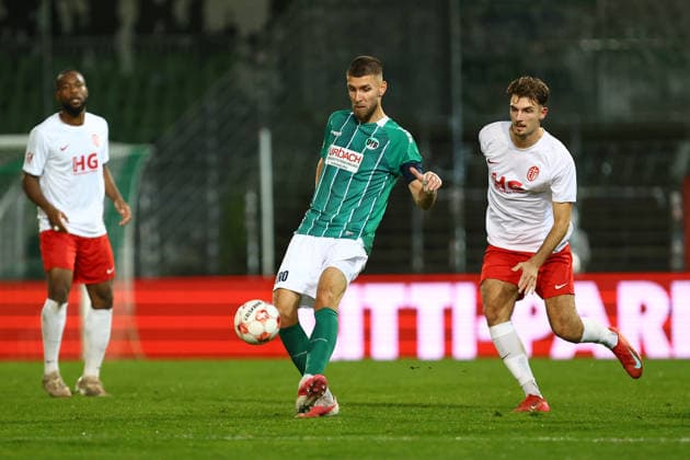 9 Selim Ajkic (VfB Lübeck), 3 Albin Nishori (Eimsbütteler TV) Fußball I Herren I Regionalliga Nord I Saison 2026-2027 I 12. Spieltag I VfB Lübeck - Eimsbütteler TV I 02.10.2026 I Stadion an der Lohmühle