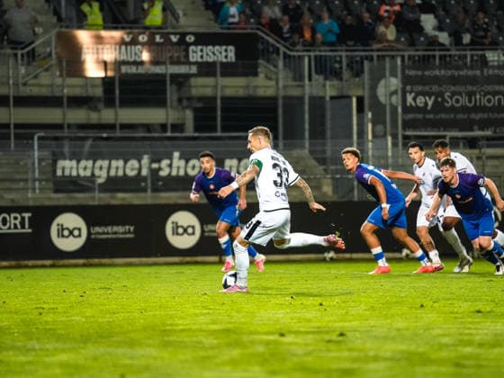 02.10.2026, xwppx, Fussball Regionalliga Suedwest, SV Sandhausen - 1.FC Kaiserslautern II v.l. Marco Kehl-Gomez (SV Sandhausen) zum 1:0 per Elfmeter