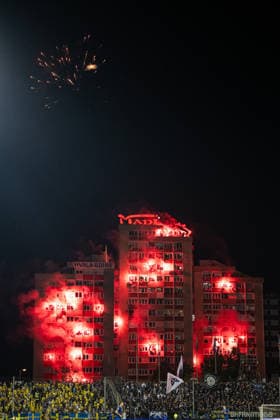261002 Fans of Bosnia and Herzegovina with pyro during the Nations League football match between Bosnia and Herzegovina and Sweden on October 2, 2026 in Zenica. Photo: Ludvig Thunman BILDBYRAN kod LT LT0823 fotboll football soccer fotball nations league uefa nations league bosnia and herzegovina sverige sweden sverige a bbeng publik Copyright: LUDVIGxTHUNMAN BB261002LT108