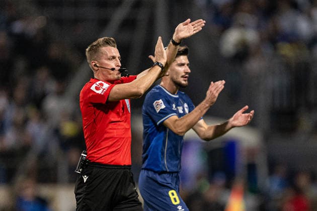 261002 Referee Oleksii Derevinskyi and Armin Gigovic of Bosnia and Herzegovina during the Nations League football match between Bosnia and Herzegovina and Sweden on October 2, 2026 in Zenica. Photo: Ludvig Thunman BILDBYRAN kod LT LT0823 fotboll football soccer fotball nations league uefa nations league bosnia and herzegovina sverige sweden sverige a bbeng Copyright: LUDVIGxTHUNMAN BB261002LT109