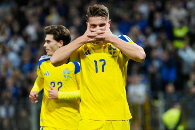ZENICA, BOSNIEN-HERCEGOVINA 20261002 Sveriges Viktor Gyökeres firar ett mal som senare blev bortdömt under fredagens fotbollsmatch i Nations League mellan Bosnien-Hercegovina och Sverige pa Bilino Polje-stadion i Zenica.