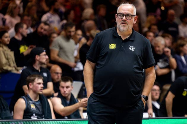 HAKRO Merlins Crailsheim - Tigers Tuebingen, Herren, 2. Bundesliga, Barmer 2. Basketball Bundesliga, pro A, 2. Spieltag, Spielzeit 2026 2027, 02.10.2026 Felix Banobre (Tigers Tuebingen, Head Coach) an der Seitenlinie