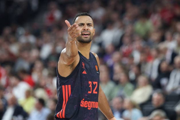 Johannes Thiemann (FC Bayern Basketball, 32) gestikuliert, Gesten, GER, FC Bayern Basketball vs. Partizan Mozzart Bet Belgrad, Basketball, Euroleague, 3. Spieltag, Saison 2026 2027, 02.10.2026, GER, FC Bayern Basketball vs. Partizan Mozzart Bet Belgrad, Basketball, Euroleague, 3. Spieltag, Saison 2026 2027, 02.10.2026 Muenchen Copyright: xEibner-Pressefoto JennixMaulx EP_JML