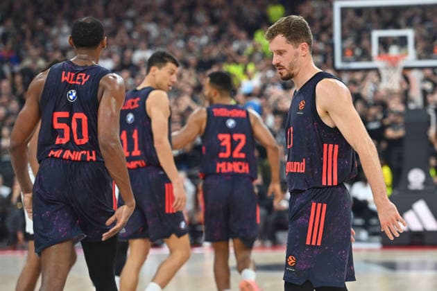 Andreas OBST (FCB), Enttaeuschung,Frust, enttaeuscht,frustriert,niedergeschlagen, Basketball Euro League,Saison 2026 2027, FC Bayern Muenchen - Partizan Belgrad am 02.10.2026 , S A P G A R D EN
