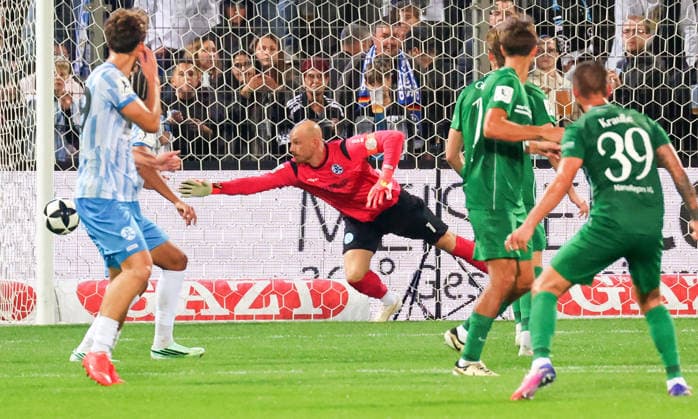 02.10.2026, Deutschland, Stuttgart, Fussball, Regionalliga Südwest, SV Stuttgarter Kickers vs. Kickers Offenbach, Felix Dornebusch (Kickers)