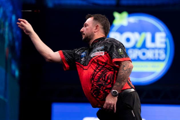 2026 BOYLE Sports World Grand Prix Jonny Clayton throws during the 2026 Boyle Sports World Grand Prix Quarter-Finals at Mattioli Arena, Leicester, United Kingdom on 2 October 2026 Credit: Alex Young Every Second Media Editorial use only. All images are copyright Every Second Media Limited. No images may be reproduced without prior permission. Copyright: xIMAGO EveryxSecondxMediax ESM-2197-0028 AlexxYoungx xEveryxSecondxMediax