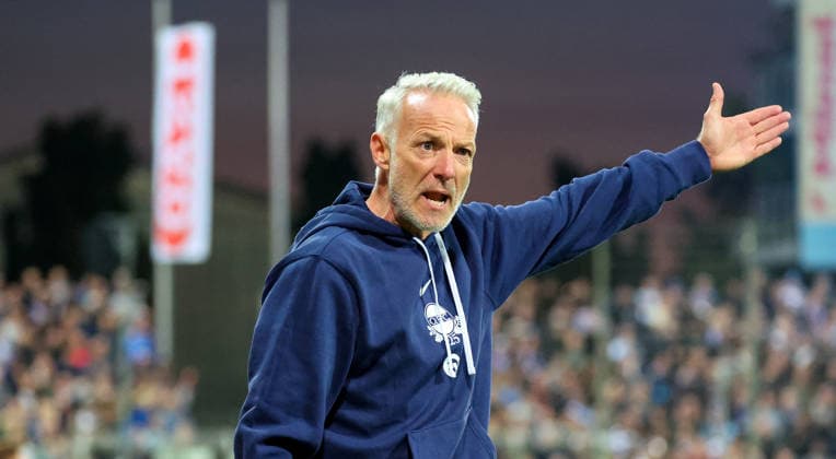 02.10.2026, Deutschland, Stuttgart, Fussball, Regionalliga Südwest, SV Stuttgarter Kickers vs. Kickers Offenbach, OFC Trainer Mark Zimmermann
