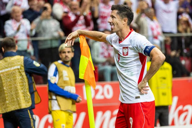 Poland v Romania - UEFA Nations League 2026 27 Robert Lewandowski celebrates after scoring a goal during the UEFA Nations League 2026 27 group phase match between Poland and Romania in Warsaw,Poland on October 2, 2026 Warsaw Poland  Copyright: xAndrzejxIwanczukx originalFilename:iwanczuk-polandvr261002_npRPj.jpg