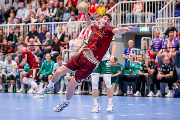 02.10.2026, 6. Spieltag der 2. Handball-Bundesliga, TuSEM Essen - SC DHfK Leipzig. Valentin Willner (TUSEM Essen 05) wirft den Ball auf das Tor NRW Deutschland