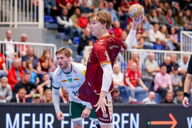 02.10.2026, 6. Spieltag der 2. Handball-Bundesliga, TuSEM Essen - SC DHfK Leipzig. Felix Mart (TUSEM Essen 03) wirft den Ball auf das Tor NRW Deutschland