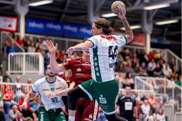 02.10.2026, 6. Spieltag der 2. Handball-Bundesliga, TuSEM Essen - SC DHfK Leipzig. Dean Bombac (SC DHFK Leipzig 44) wirft den Ball auf das Tor NRW Deutschland