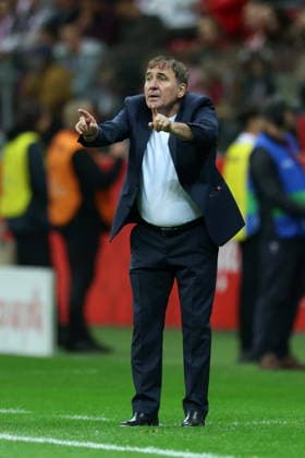 WARSZAWA 02.10.2026 MECZ 3. KOLEJKA GRUPA B4 LIGA NARODOW SEZON 2026 27: POLSKA - RUMUNIA --- UEFA NATIONS LEAGUE FOOTBALL MATCH IN WARSAW: POLAND - ROMANIA GHEORGHE HAGI FOT. PIOTR KUCZA FOTOPYK NEWSPIX.PL --- newspix.pl POLAND OUT! 
