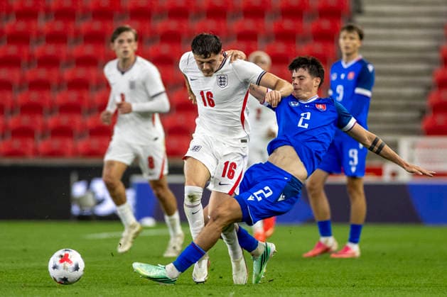 RECORD DATE NOT STATED 2nd October 2026; bet365 Stadium, Stoke-on-Trent, England; UEFA U21, U 21 Championship Qualification Football, England U21 versus Slovakia U21; William Lankshear of England is tackled by Tobias Paliscak of Slovakia TimxWilliams