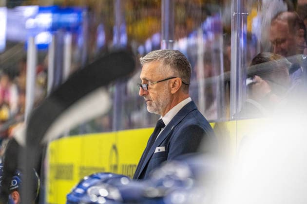 Mark French (ERC Ingolstadt, Headcoach), GER, Krefeld Pinguine vs. ERC Ingolstadt, Eishockey, PENNY DEL, 5. Spieltag, Spielzeit 2026 2027, 02.10.2026 GER, Krefeld Pinguine vs. ERC Ingolstadt, Eishockey, PENNY DEL, 5. Spieltag, Spielzeit 2026 2027, 02.10.2026 Krefeld Copyright: xEibner-Pressefoto FabianxFriesex EP_FFE