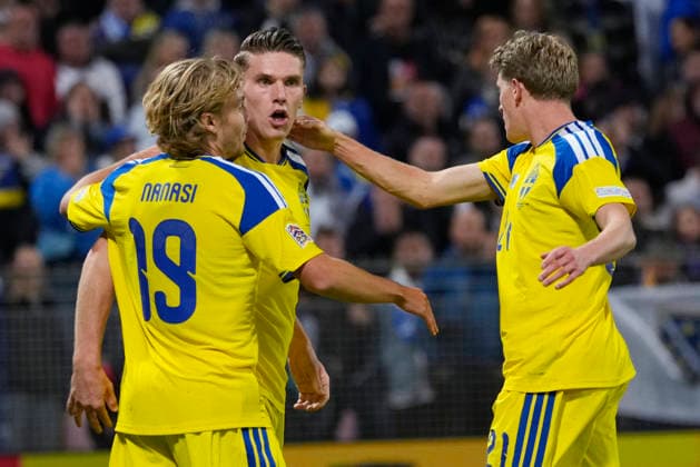 ZENICA, BOSNIA AND HERZEGOVINA 20261002 Sweden s Viktor Gyökeres celebrates his goal, 0-1, together with Gabriel Gudmundsson during Friday s Nations League soccer match between Bosnia and Herzegovina and Sweden at Bilino Polje stadium in Zenica.