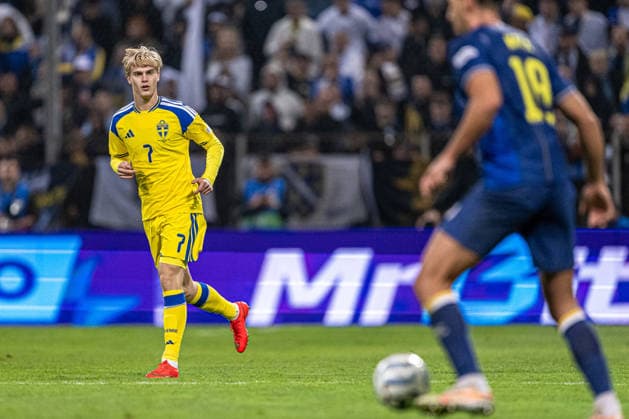 261002 Lucas Bergvall of Sweden during the Nations League football match between Bosnia and Herzegovina and Sweden on October 2, 2026 in Zenica. Photo: Ludvig Thunman BILDBYRAN kod LT LT0823 fotboll football soccer fotball nations league uefa nations league bosnia and herzegovina sverige sweden sverige a bbeng Copyright: LUDVIGxTHUNMAN BB261002LT182