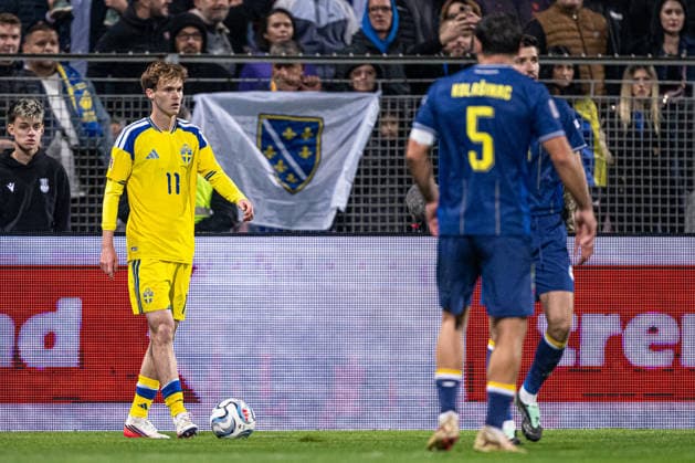 261002 Williot Swedberg of Sweden looks dejected after 1-1 during the Nations League football match between Bosnia and Herzegovina and Sweden on October 2, 2026 in Zenica. Photo: Ludvig Thunman BILDBYRAN kod LT LT0823 fotboll football soccer fotball nations league uefa nations league bosnia and herzegovina sverige sweden sverige a bbeng depp Copyright: LUDVIGxTHUNMAN BB261002LT187