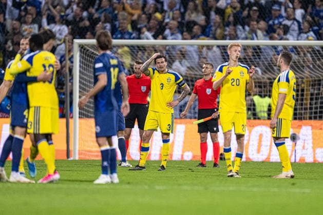 261002 Victor Lindelöf of Sweden looks dejected after the Nations League football match between Bosnia and Herzegovina and Sweden on October 2, 2026 in Zenica. Photo: Ludvig Thunman BILDBYRAN kod LT LT0823 fotboll football soccer fotball nations league uefa nations league bosnia and herzegovina sverige sweden sverige a bbeng depp Copyright: LUDVIGxTHUNMAN BB261002LT192