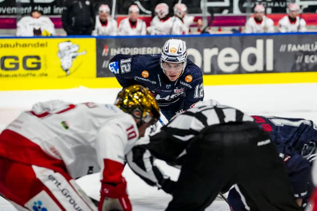 Matthew Struthers (Towerstars Ravensburg, 12), GER, Ravensburg Towerstars vs. EC Bad Nauheim, Eishockey, DEL2 Hauptrunde, 5. Spieltag, Spielzeit 2026 2027, 02.10.2026 GER, Ravensburg Towerstars vs. EC Bad Nauheim, Eishockey, DEL2 Hauptrunde, 5. Spieltag, Spielzeit 2026 2027, 02.10.2026 Ravensburg Copyright: xEibner-Pressefoto MaximilianxRistx EP_MRT