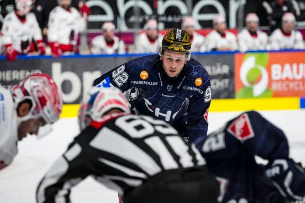 Mark Rassell (Towerstars Ravensburg, 92), GER, Ravensburg Towerstars vs. EC Bad Nauheim, Eishockey, DEL2 Hauptrunde, 5. Spieltag, Spielzeit 2026 2027, 02.10.2026 GER, Ravensburg Towerstars vs. EC Bad Nauheim, Eishockey, DEL2 Hauptrunde, 5. Spieltag, Spielzeit 2026 2027, 02.10.2026 Ravensburg Copyright: xEibner-Pressefoto MaximilianxRistx EP_MRT