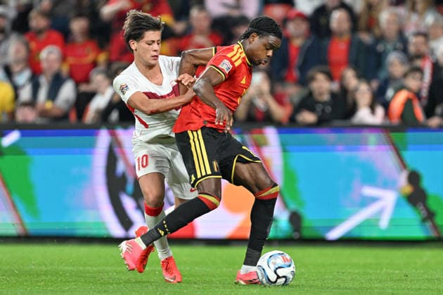 261002 Belgium vs Turkey Arda Guler (10) of Turkey fighting for the ball with Nathan Ngoy (15) of Belgium during a soccer game between the national teams of Belgium and Turkey on matchday 3 in group A1 in the Nations League , league phase , on Friday 2 October 2026 in Liege , Belgium .(Photo by David Catry Isosport) Liege Belgium  Copyright: xDavidxCatryx 20261002DC2_0478