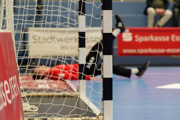 Spieler von TuSEM Essen waermen sich vor dem Spiel auf. GER, TuSEM Essen vs SC DHfK Leipzig, 2. Handball Bundesliga, 6. Spieltag, Saison 2026-27, Sporthalle am Hallo, Essen, 02.10.2026 TuSEM Essen vs SC DHfK Leipzig, 2. Handball Bundesliga, 6. Spieltag, Saison 2026-27, 02.10.2026 Essen Copyright: xEibner-Pressefoto ScottxColemanx EP_SCN