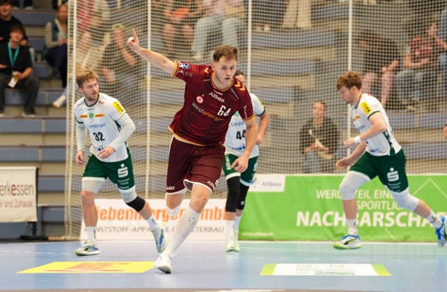 Maximilian Hejny (TuSEM Essen, 64) gestikuliert. GER, TuSEM Essen vs SC DHfK Leipzig, 2. Handball Bundesliga, 6. Spieltag, Saison 2026-27, Sporthalle am Hallo, Essen, 02.10.2026 TuSEM Essen vs SC DHfK Leipzig, 2. Handball Bundesliga, 6. Spieltag, Saison 2026-27, 02.10.2026 Essen Copyright: xEibner-Pressefoto ScottxColemanx EP_SCN