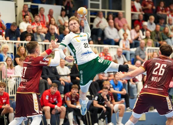 Franz Semper (SC DHfK Leipzig, 32) wirft auf das Tor. GER, TuSEM Essen vs SC DHfK Leipzig, 2. Handball Bundesliga, 6. Spieltag, Saison 2026-27, Sporthalle am Hallo, Essen, 02.10.2026 TuSEM Essen vs SC DHfK Leipzig, 2. Handball Bundesliga, 6. Spieltag, Saison 2026-27, 02.10.2026 Essen Copyright: xEibner-Pressefoto ScottxColemanx EP_SCN