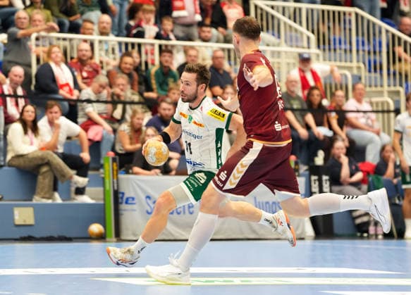 Lukas Binder (SC DHfK Leipzig, 11) am Ball. GER, TuSEM Essen vs SC DHfK Leipzig, 2. Handball Bundesliga, 6. Spieltag, Saison 2026-27, Sporthalle am Hallo, Essen, 02.10.2026 TuSEM Essen vs SC DHfK Leipzig, 2. Handball Bundesliga, 6. Spieltag, Saison 2026-27, 02.10.2026 Essen Copyright: xEibner-Pressefoto ScottxColemanx EP_SCN