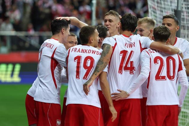 WARSZAWA 02.10.2026 MECZ 3. KOLEJKA GRUPA B4 LIGA NARODOW SEZON 2026 27: POLSKA - RUMUNIA --- UEFA NATIONS LEAGUE FOOTBALL MATCH IN WARSAW: POLAND - ROMANIA ROBERT LEWANDOWSKI WIKTOR NOWAK PILKARZE POLSKI FOT. PIOTR KUCZA FOTOPYK NEWSPIX.PL --- newspix.pl POLAND OUT! 