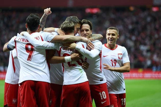 WARSZAWA 02.10.2026 MECZ 3. KOLEJKA GRUPA B4 LIGA NARODOW SEZON 2026 27: POLSKA - RUMUNIA --- UEFA NATIONS LEAGUE FOOTBALL MATCH IN WARSAW: POLAND - ROMANIA PILKARZE POLSKI ROBERT LEWANDOWSKI SEBASTIAN SZYMANSKI JAN BEDNAREK PIOTR ZIELINSKI PRZEMYSLAW FRANKOWSKI FOT. PIOTR KUCZA FOTOPYK NEWSPIX.PL --- newspix.pl POLAND OUT! 