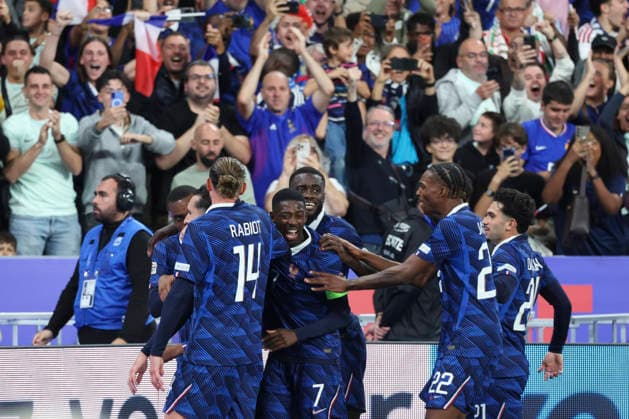 FOOTBALL : France Vs Italie - Ligue des Nations - 02 10 2026 Joie sur le but de Michael Olise (France) - Rayan Cherki (France) - Pierre Kalulu (France) - Ousmane Dembele (France) - Jeremy Jacquet (France) - Lucas Da Cunha (France) ParisFrance  Copyright: xMichaelxBaucherx
