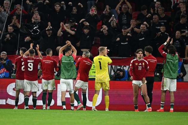 IPA89234168 - Final greetings from the Hungarian players during the Nations League, Matchday 3, League B, Group B2, between Hungary and Georgia, on October 2, 2026, at the Puskás Arena in Budapest, Hungary  Copyright: xVincenzoxOrlando IPAxSportx xx IPA89234168