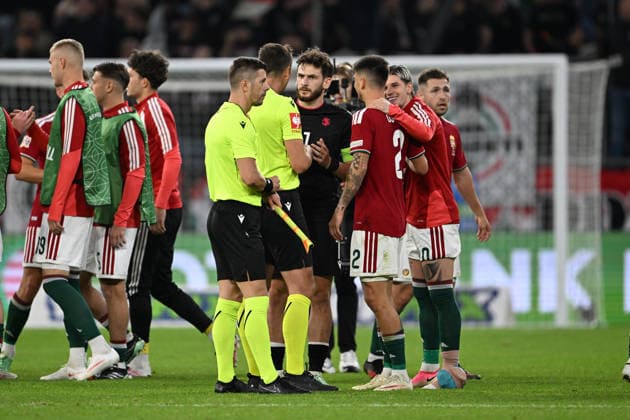 IPA89234177 - Final greetings from the Hungarian players during the Nations League, Matchday 3, League B, Group B2, between Hungary and Georgia, on October 2, 2026, at the Puskás Arena in Budapest, Hungary  Copyright: xVincenzoxOrlando IPAxSportx xx IPA89234177