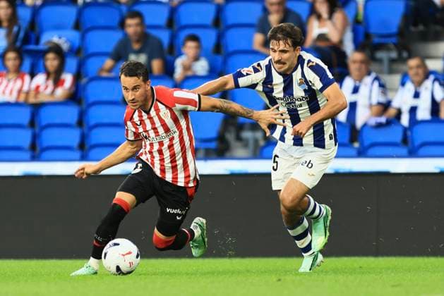 ESP: Euskal Herria Txapela Real Sociedad - Atletico Madrid Alejandro Berenguer Remiro of Athletic and Igor Zubeldia Elorza of Real Sociedad during friendly match Euskal Herria Txapela 2026-27 between Real Sociedad - Atletico Madrid played at Anoeta Stadium in Gipuzcoa on September 14, 2026 in Spain Spain Futbol Copyright: xAgenciaxLOFx