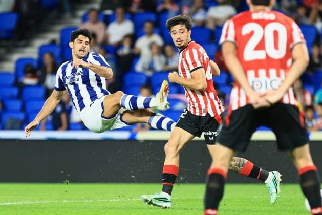 ESP: Euskal Herria Txapela Real Sociedad - Atletico Madrid Goncalo Guedes of Real Sociedad during friendly match Euskal Herria Txapela 2026-27 between Real Sociedad - Atletico Madrid played at Anoeta Stadium in Gipuzcoa on September 14, 2026 in Spain Spain Futbol Copyright: xAgenciaxLOFx