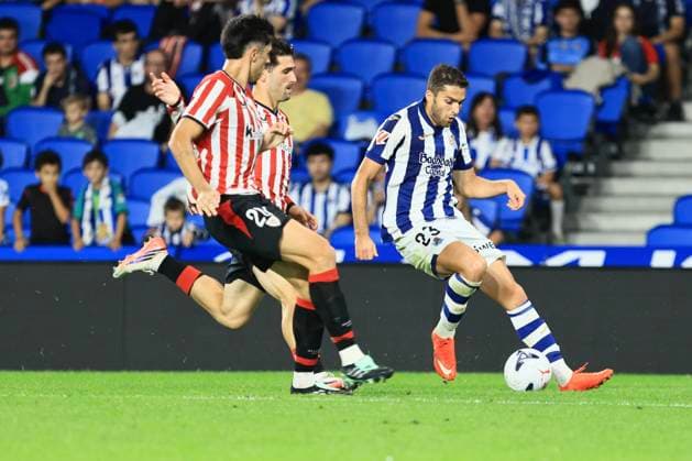 ESP: Euskal Herria Txapela Real Sociedad - Atletico Madrid Arsen Zajarian of Real Sociedad during friendly match Euskal Herria Txapela 2026-27 between Real Sociedad - Atletico Madrid played at Anoeta Stadium in Gipuzcoa on September 14, 2026 in Spain Spain Futbol Copyright: xAgenciaxLOFx