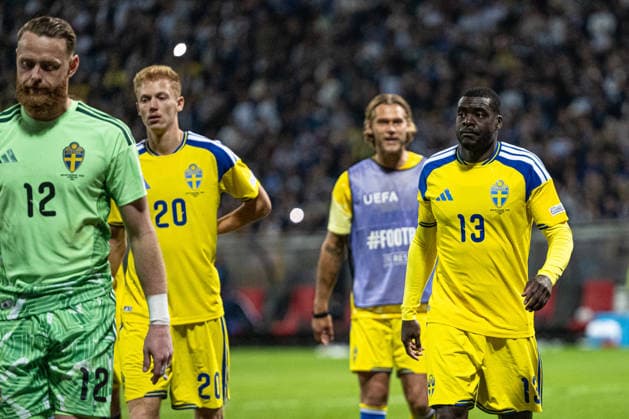 261002 Goalkeeper Viktor Johansson, Hugo Larsson and Ken Sema of Sweden looks dejected after the Nations League football match between Bosnia and Herzegovina and Sweden on October 2, 2026 in Zenica. Photo: Ludvig Thunman BILDBYRAN kod LT LT0823 fotboll football soccer fotball nations league uefa nations league bosnia and herzegovina sverige sweden sverige a bbeng Copyright: LUDVIGxTHUNMAN BB261002LT235