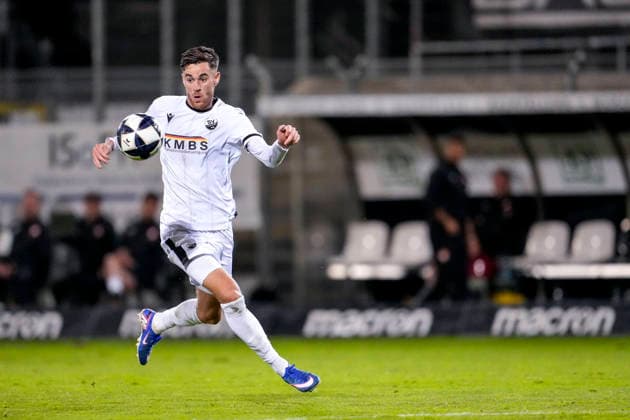 David Mamutovic (SVS, 7), am Ball, Freisteller, Ganzkörper, Einzelbild, Einzelfoto, Aktion, Action, 02.10.2026, Sandhausen (Deutschland), Fussball, Regionalliga Südwest, SV Sandhausen - 1. FC Kaiserslautern II