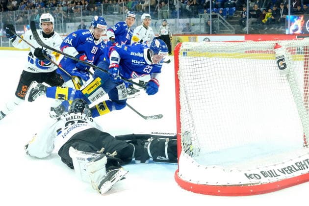 RECORD DATE NOT STATED National League 2026-27 EHC Kloten vs Fribourg-Gotteron - Fribourg goalie Ludovic Waeber (35) tackles kloten defender Simon Johansson (23) Swiss Arena, Kloten (ZH) Switzerland Copyright: xSergioxBrunettix