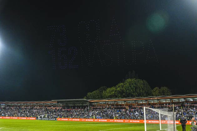 Edin Dzeko bids farewell to Bosnia and Herzegovina national team, Nationalteam ZENICA, BOSNIA AND HERZEGOVINA - OCTOBER 02: Edin Dzeko (11) of Bosnia and Herzegovina plays his final match for the national team during the UEFA Nations League Group B4 soccer match between Bosnia and Herzegovina and Sweden at Bilino Polje Stadium in Zenica, Bosnia and Herzegovina, on October 02, 2026, before being lifted onto his teammates’ shoulders and bidding farewell to supporters alongside his family after the match. Samir Jordamovic Anadolu Zenica Bosnia and Herzegovina. Editorial use only. Please get in touch for any other usage.  Copyright: x2026xAnadoluxSamirxJordamovicx