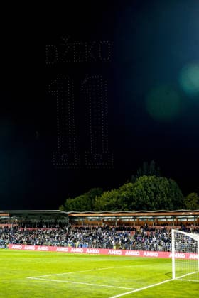 Edin Dzeko bids farewell to Bosnia and Herzegovina national team, Nationalteam ZENICA, BOSNIA AND HERZEGOVINA - OCTOBER 02: Edin Dzeko (11) of Bosnia and Herzegovina plays his final match for the national team during the UEFA Nations League Group B4 soccer match between Bosnia and Herzegovina and Sweden at Bilino Polje Stadium in Zenica, Bosnia and Herzegovina, on October 02, 2026, before being lifted onto his teammates’ shoulders and bidding farewell to supporters alongside his family after the match. Samir Jordamovic Anadolu Zenica Bosnia and Herzegovina. Editorial use only. Please get in touch for any other usage.  Copyright: x2026xAnadoluxSamirxJordamovicx