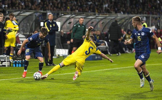 Bosnia and Herzegovina v Sweden - UEFA Nations League ZENICA, BOSNIA AND HERZEGOVINA - OCTOBER 02: Players of Bosnia and Herzegovina and Sweden in action during the UEFA Nations League soccer match between Bosnia and Herzegovina and Sweden at the Kamberovica polje Stadium (Bilino Polje Stadium) in Zenica, Bosnia and Herzegovina on October 02, 2026. Samir Jordamovic Anadolu Sarajevo Bosnia and Herzegovina. Editorial use only. Please get in touch for any other usage.  Copyright: x2026xAnadoluxSamirxJordamovicx