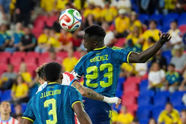 Davinson Sanchez (R) of Colombia heads a ball during a friendly match at Sports Illustrated Stadium in New Jersey, United States, 02 October 2026. Friendly Match - Colombia vs. Paraguay !ACHTUNG: NUR REDAKTIONELLE NUTZUNG!  Copyright: xÁngelxColmenaresx AMDEP3445 20261003-55021573493_1