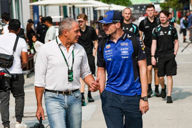 F1 - BAHRAIN GRAND PRIX IN MALAYSIA 2026 Marco Antonelli father of KIMI ANTONELLI Andrea (ita), Mercedes AMG F1 Team W17, portrait with VERSTAPPEN Max (nld), Red Bull Racing Ford RB22, portrait during the 2026 Formula 1 Bahrain Grand Prix in Malaysia, 16th round of the 2026 Formula One World Championship, WM, Weltmeisterschaft from October 2 to 4, 2026 on the Sepang International Circuit, in Sepang, Malaysia - SepangMalaysia  Copyright: xXavixBonillax