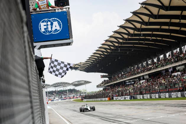 F1 - BAHRAIN GRAND PRIX IN MALAYSIA 2026 FIA checkered flag, drapeau marshall, commissaire de piste, marshal, marshalls, marshals during the 2026 Formula 1 Bahrain Grand Prix in Malaysia, 16th round of the 2026 Formula One World Championship, WM, Weltmeisterschaft from October 2 to 4, 2026 on the Sepang International Circuit, in Sepang, Malaysia - SepangMalaysia Copyright: xXavixBonillax