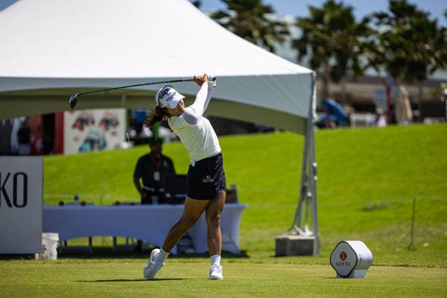 October 2, 2026, Honolulu, Hawaii, USA: JIN YOUNG KO tees off at the 10th tee box during the second round of the 2026 Lotte Championship at Hoakalei Country Club, Ewa Beach, Hawaii, USA. JIN was tied for 10th place at the beginning or Round 2. Honolulu USA - ZUMAm310 20261002_zsp_m310_005 Copyright: xElliotxMilesx