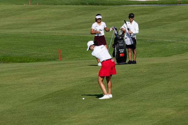 October 2, 2026, Honolulu, Hawaii, USA: CHELLA CHOI makes a chip shot at the 18th green to finish Day 2 of the 2026 Lotte Championship at Hoakalei Country Club, Ewa Beach, Hawaii, USA. Her chip shot would land within inches of the hole. Honolulu USA - ZUMAm310 20261002_zsp_m310_030 Copyright: xElliotxMilesx