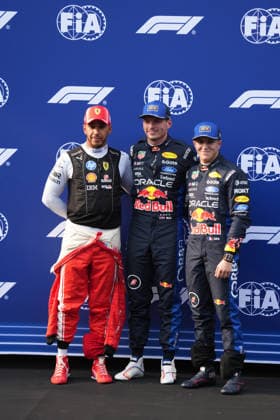 2026 Formula 1 Gulf Air Bahrain Grand Prix 03.10.2026, Sepang International Circuit, Kuala Lumpur, 2026 Formula 1 Gulf Air Bahrain Grand Prix , Poleposition für Max Verstappen (NLD), Oracle Red Bull Racing, 2.Startplatz für Lewis Hamilton (GBR), Scuderia Ferrari HP, 3. Startplatz für Isack Hadjar (FRA), Oracle Red Bull Racing. Kuala Lumpur Sepang International Circuit Malaysia Copyright: xNordphotox xBraticx